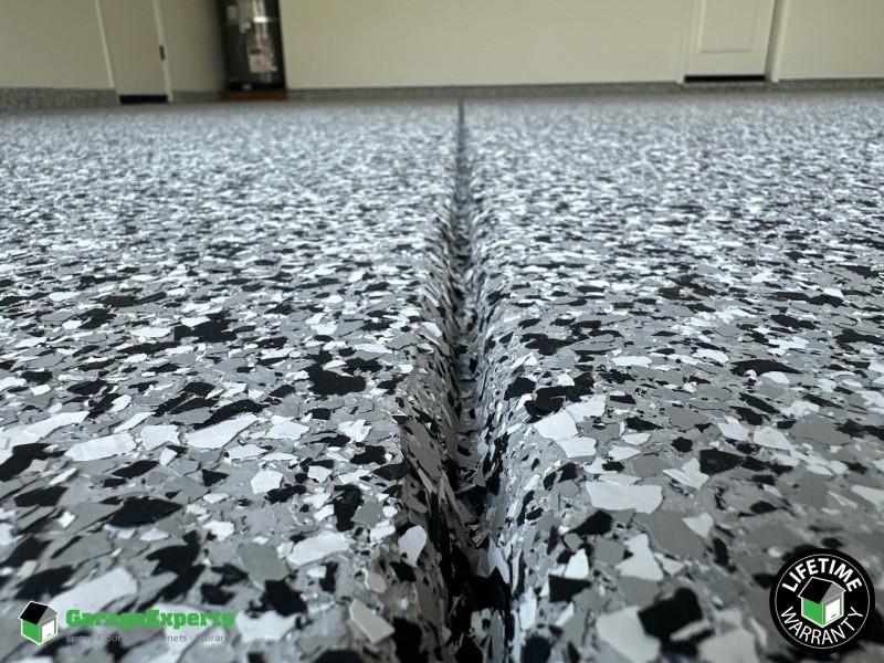 Residential Garage Epoxy Flooring in Madera, Ca Image