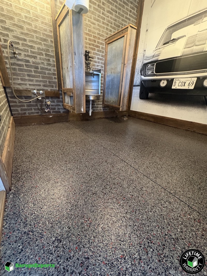 Residential Machine Shed Bathroom Epoxy Flooring in Kickapoo, Il Image