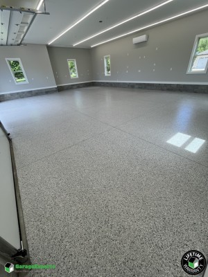 Residential Garage Epoxy Flooring in White Stone, Virginia