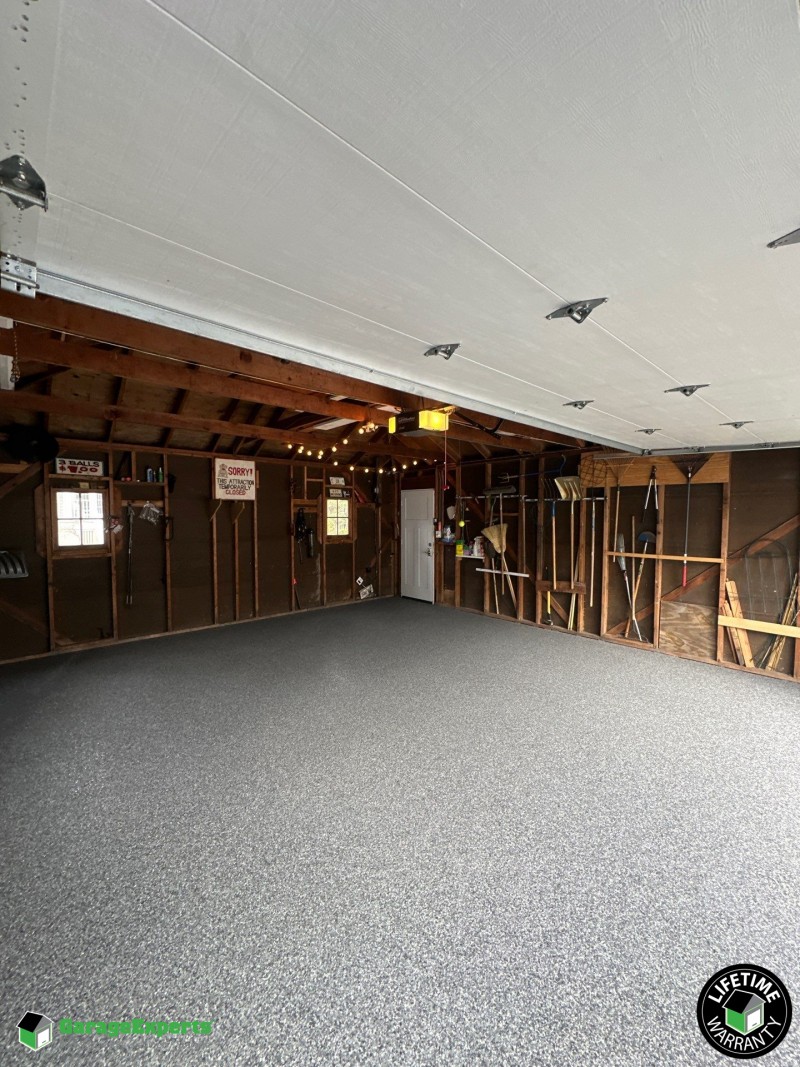 Residential Garage Epoxy Flooring in Evanston, Il Image