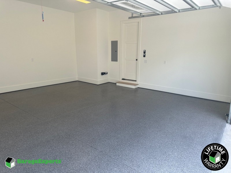 Residential Garage Epoxy Flooring in Brentwood, Tennessee