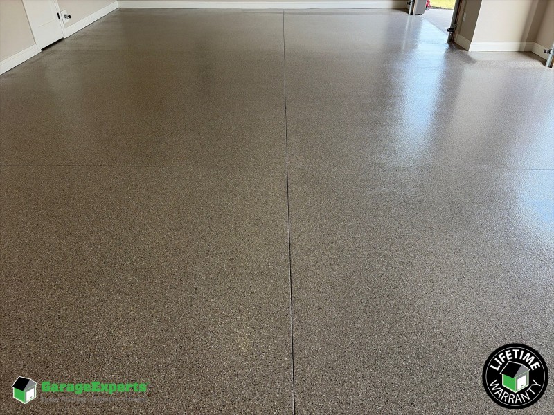 Residential Garage Epoxy Flooring in Elm Springs, Ar Image