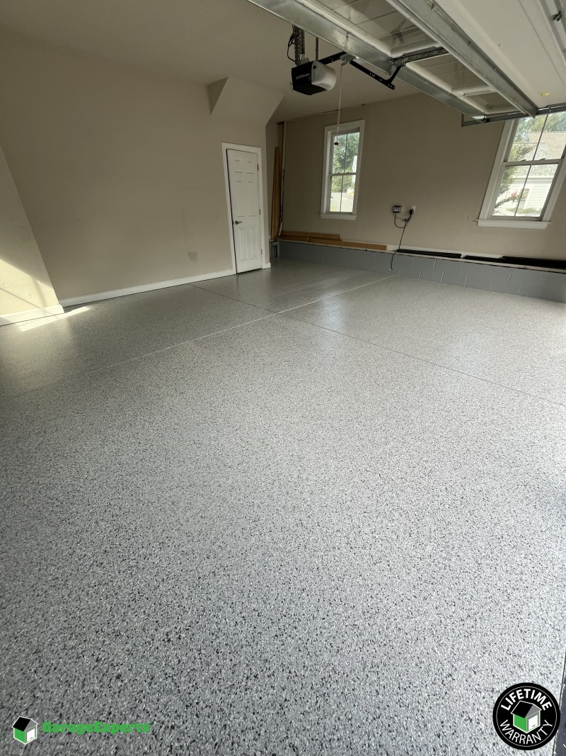 Residential Garage Epoxy Flooring in Williamsburg, Virginia