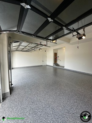 Residential Garage Epoxy Flooring in Wheaton, Il