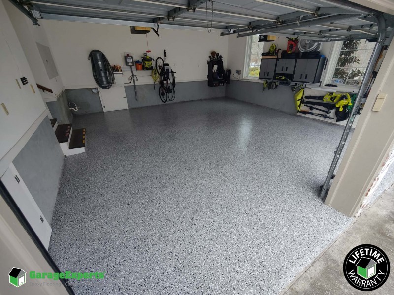 Residential Garage Epoxy Flooring in Ooltewah, Tennessee Image