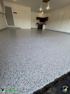 Residential Garage Epoxy Flooring in Mapleton, Il