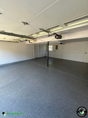 Residential Garage Epoxy Flooring in Buffalo Grove, Il