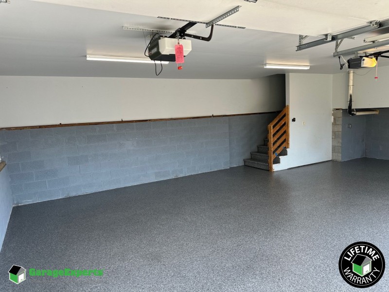 Residential Garage Epoxy Flooring in Hendersonville, Tennessee