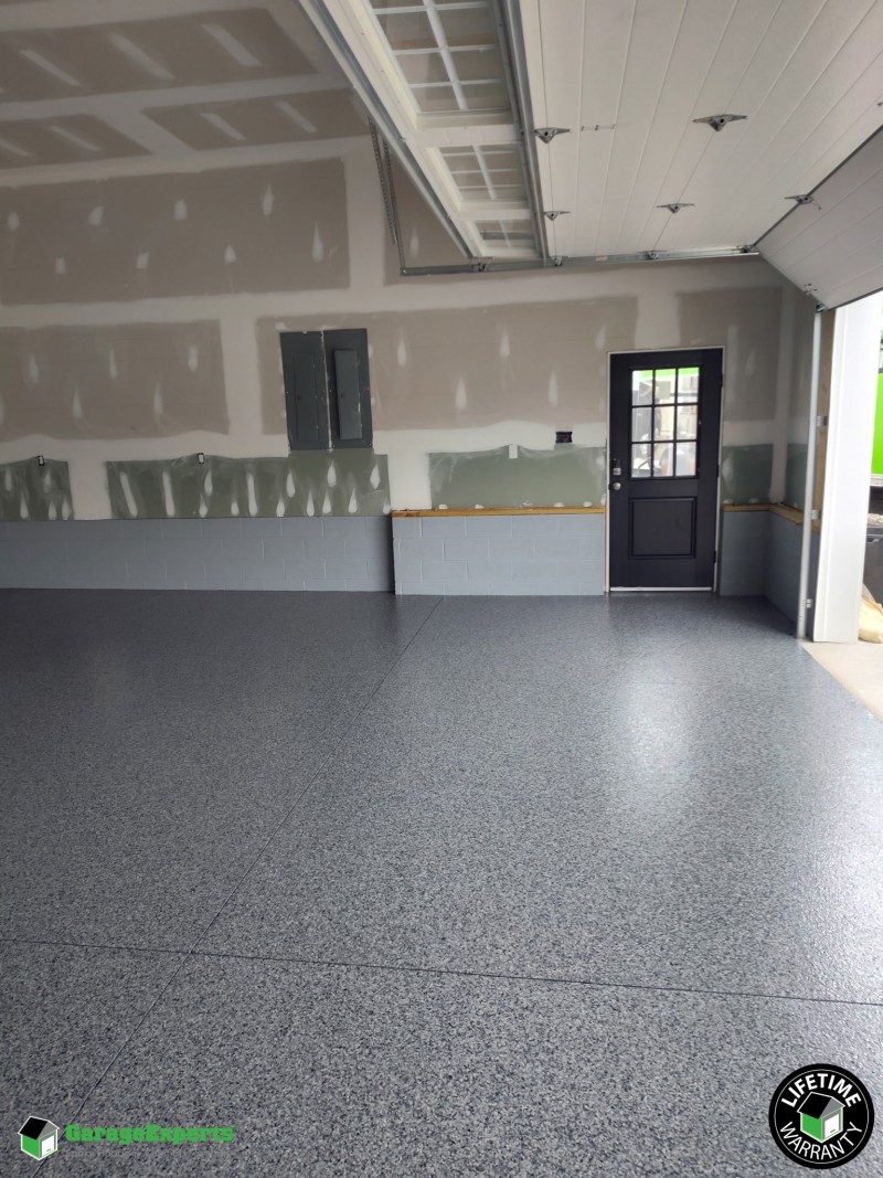 Residential Garage Epoxy Flooring in Locust Hill, Virginia