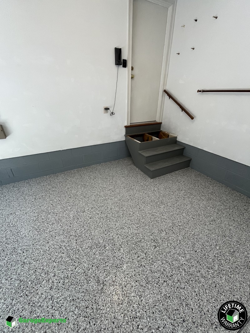 Residential Garage Epoxy Flooring in Williamsburg, Virginia
