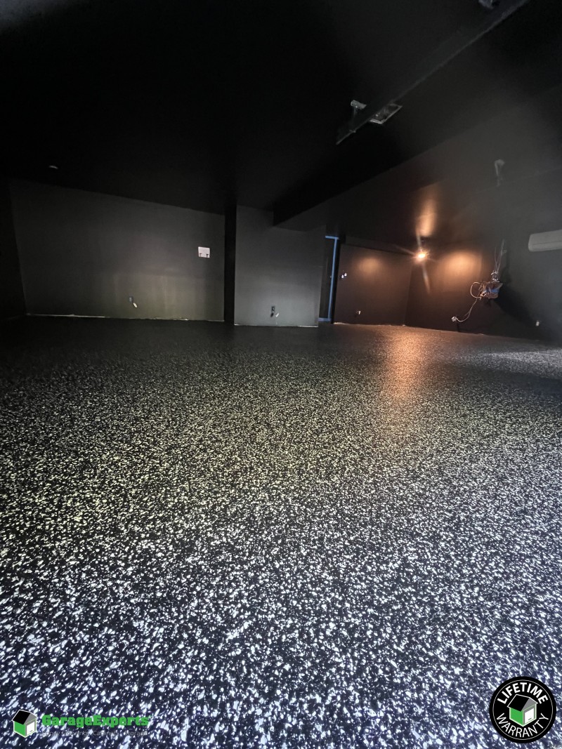 Residential Garage Epoxy Flooring in Milk Neck, Ny Image