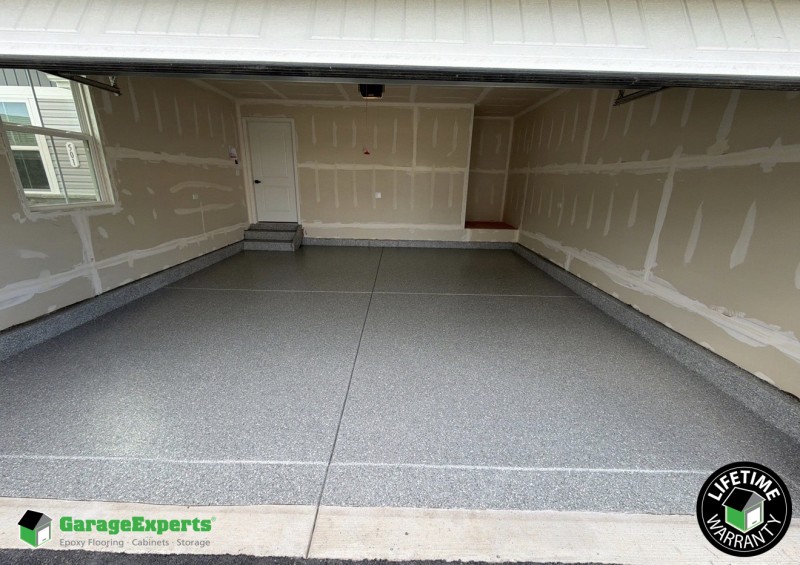Residential Garage Epoxy Flooring in Hampshire, Illi