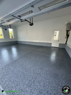 Residential Garage Epoxy Flooring in Holly Springs, North Carolina